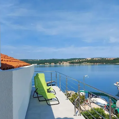 Nikolina Apartamento